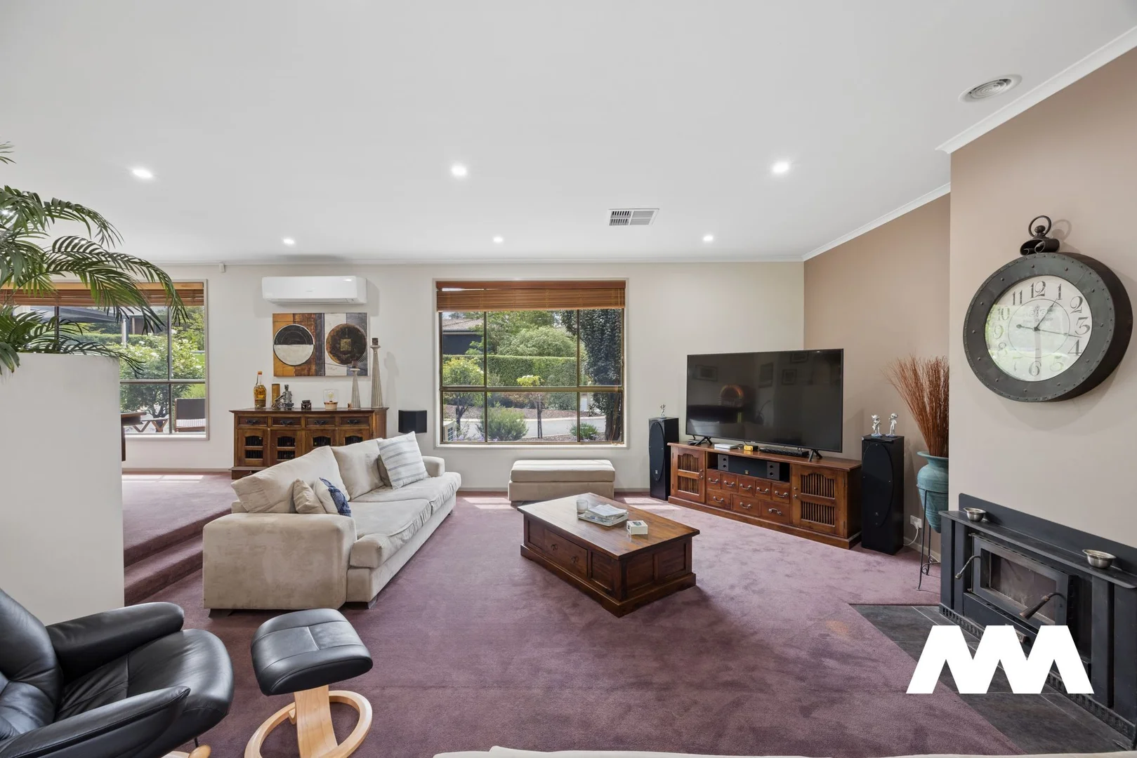 Photo of 39 Upton Street, Monash ACT 2904