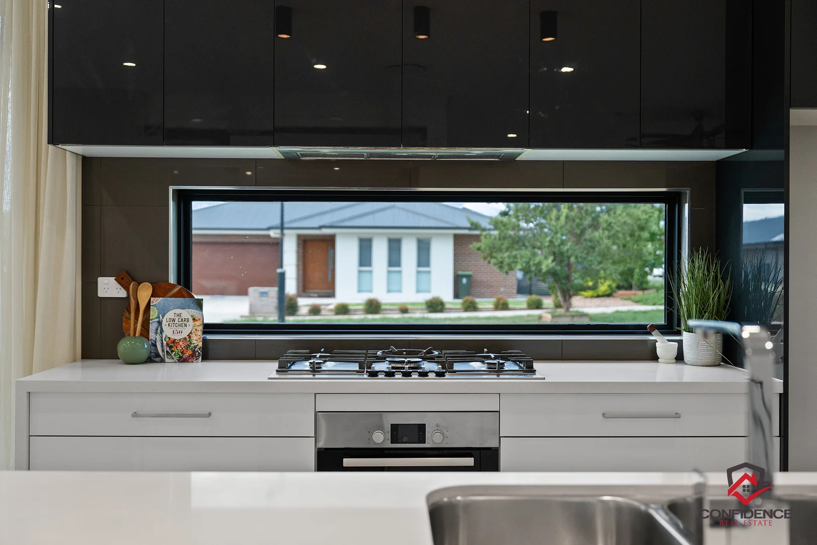 Photo of 11 Booroolong Street, Throsby ACT 2914