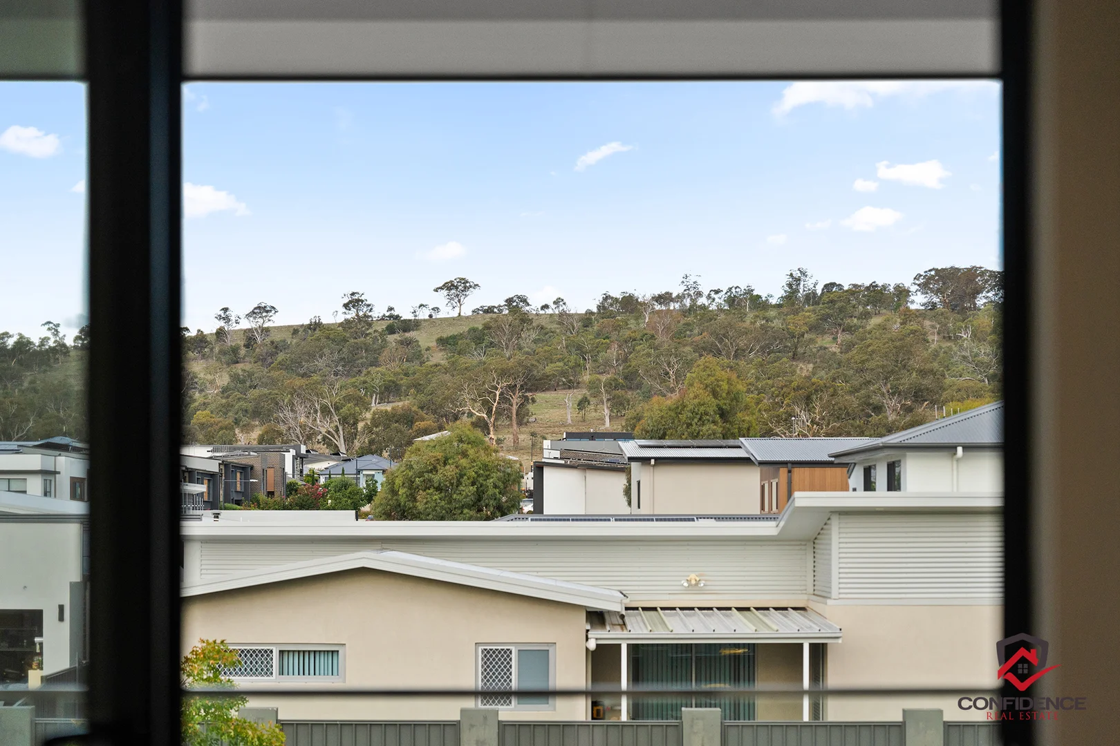 Photo of 11 Booroolong Street, Throsby ACT 2914