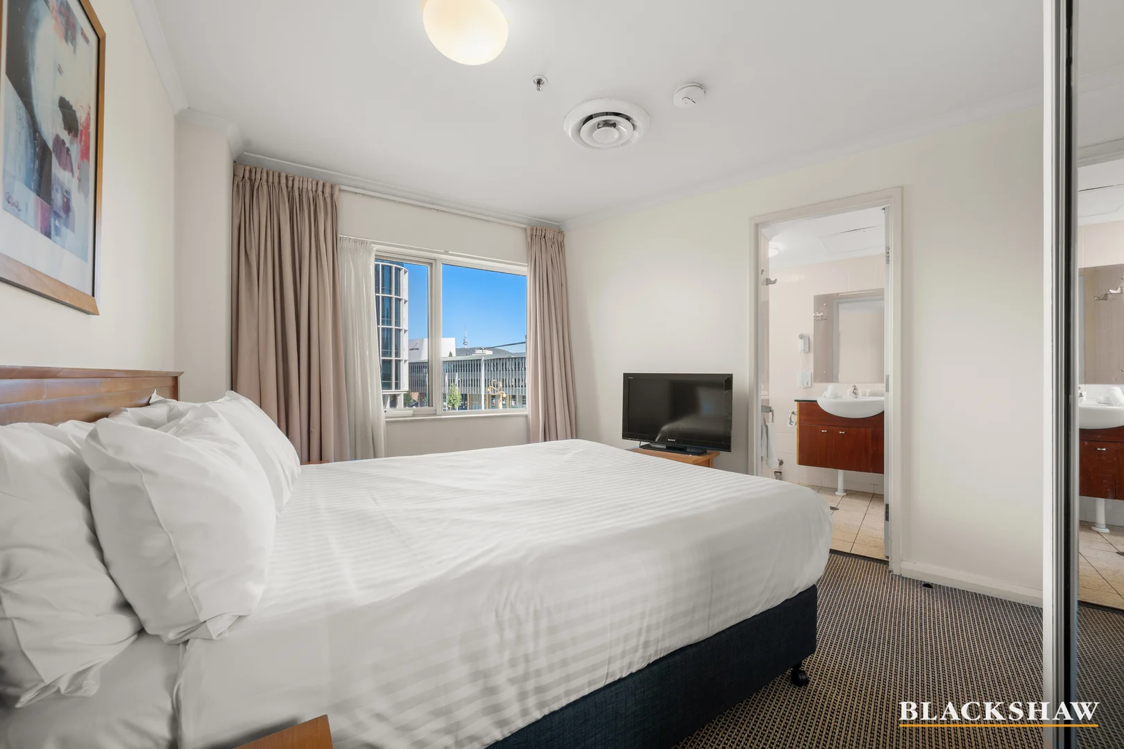 Photo of 30/2 Akuna Street, City ACT 2601