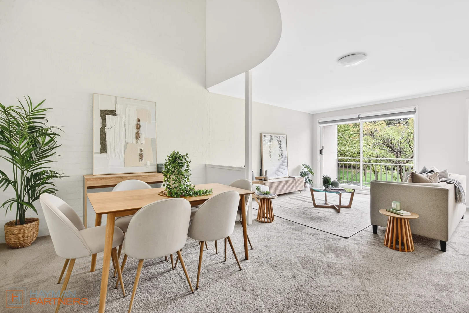 Photo of 14 Bootle Place, Phillip ACT 2606