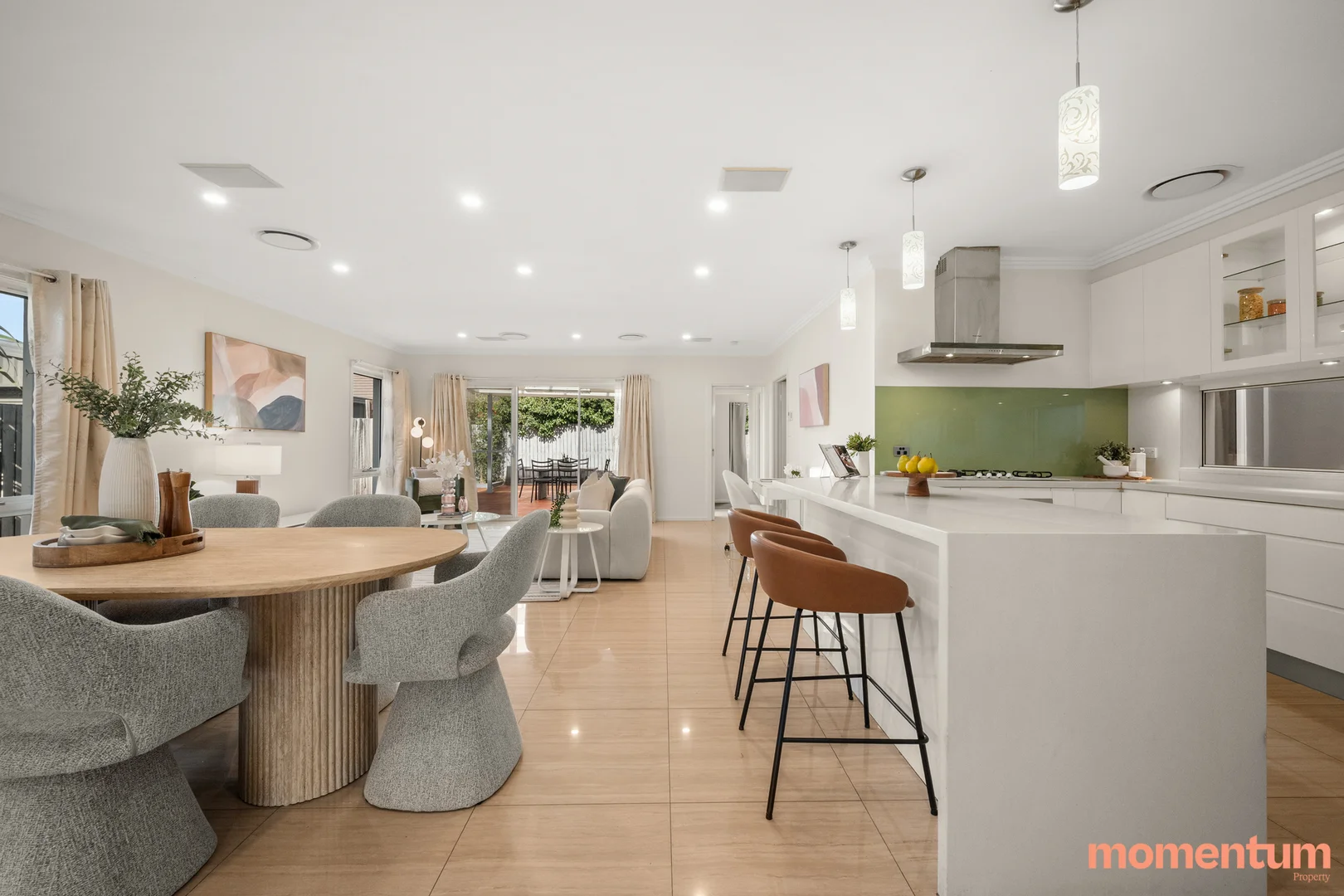 Photo of 16 Ballantyne Crescent, Franklin ACT 2913