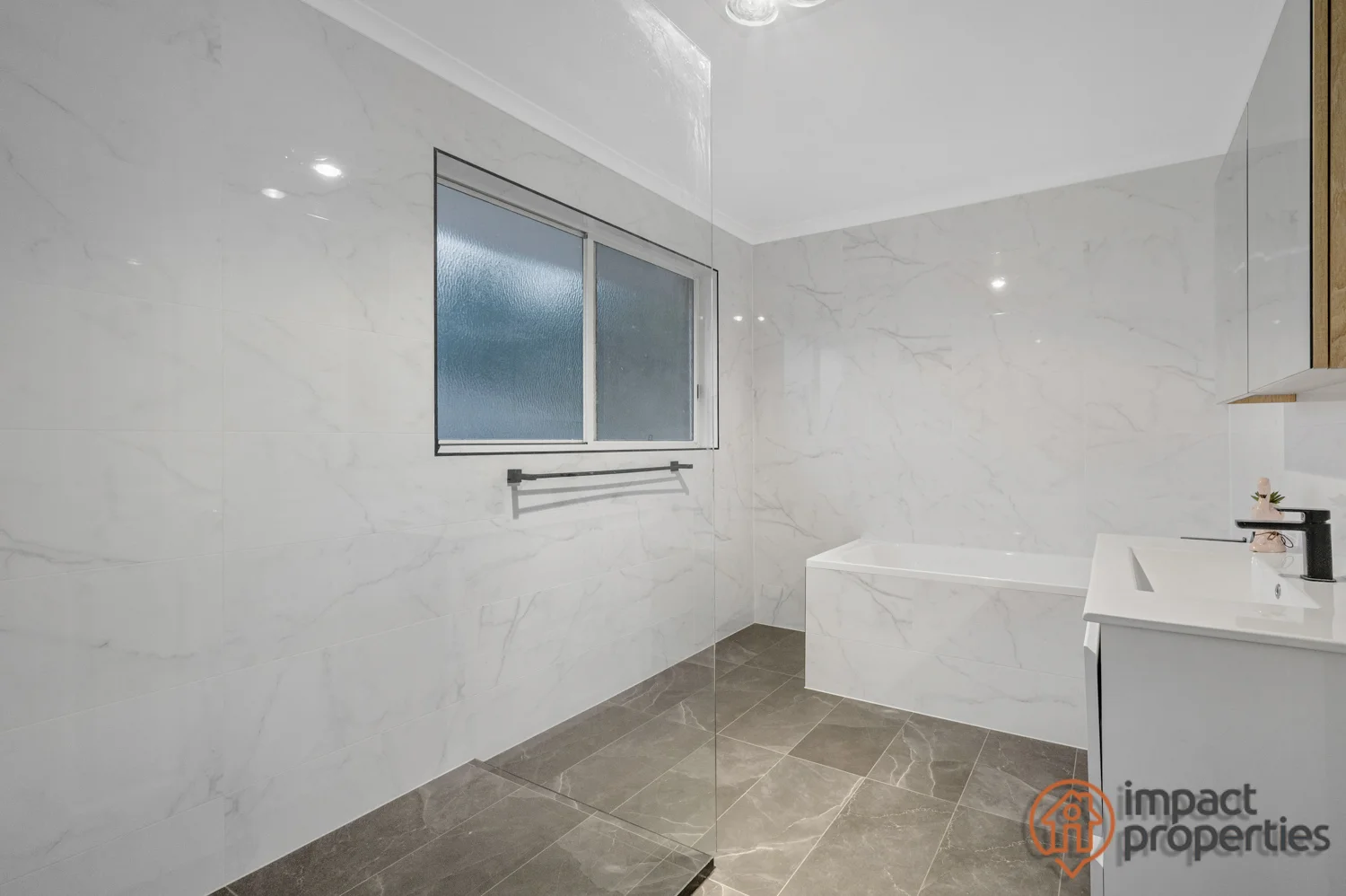 Photo of 1 Hazlitt Glade, Gordon ACT 2906