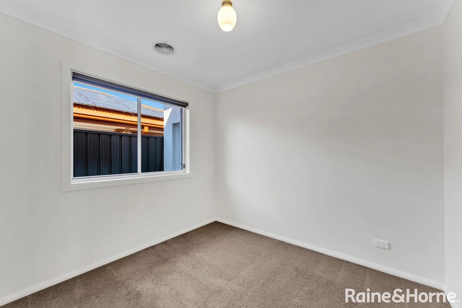 Photo of 48 Bellhouse Crescent, Moncrieff ACT 2914