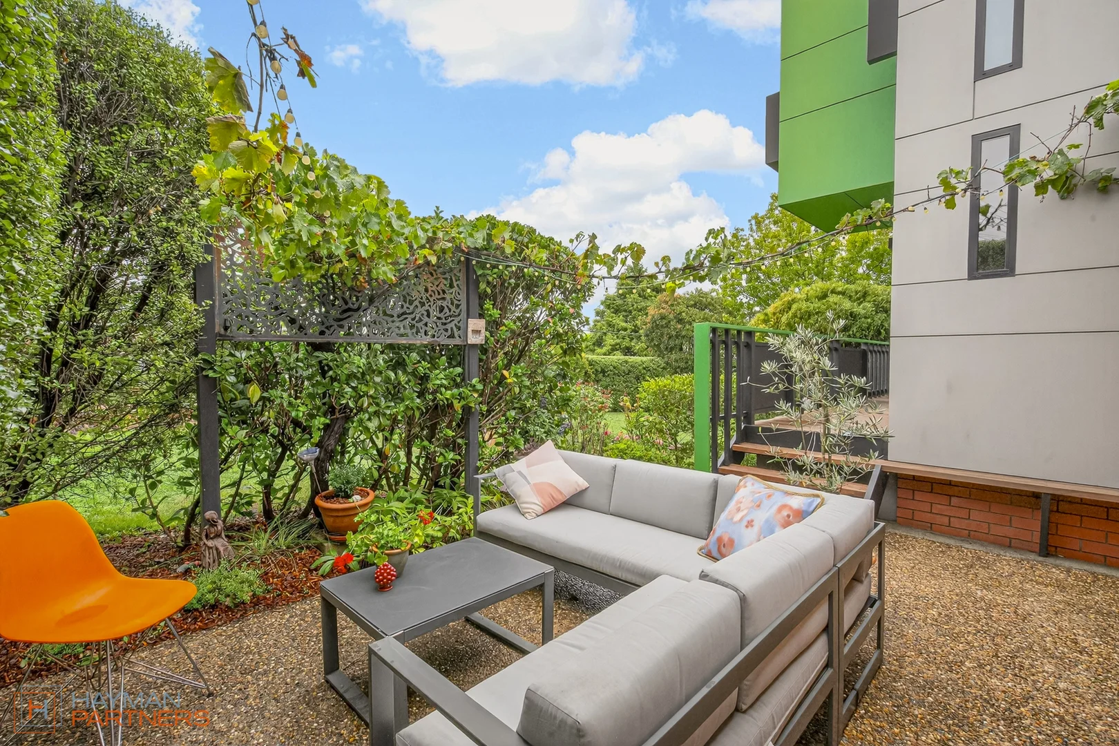 Photo of 10 Henderson Street, Garran ACT 2605