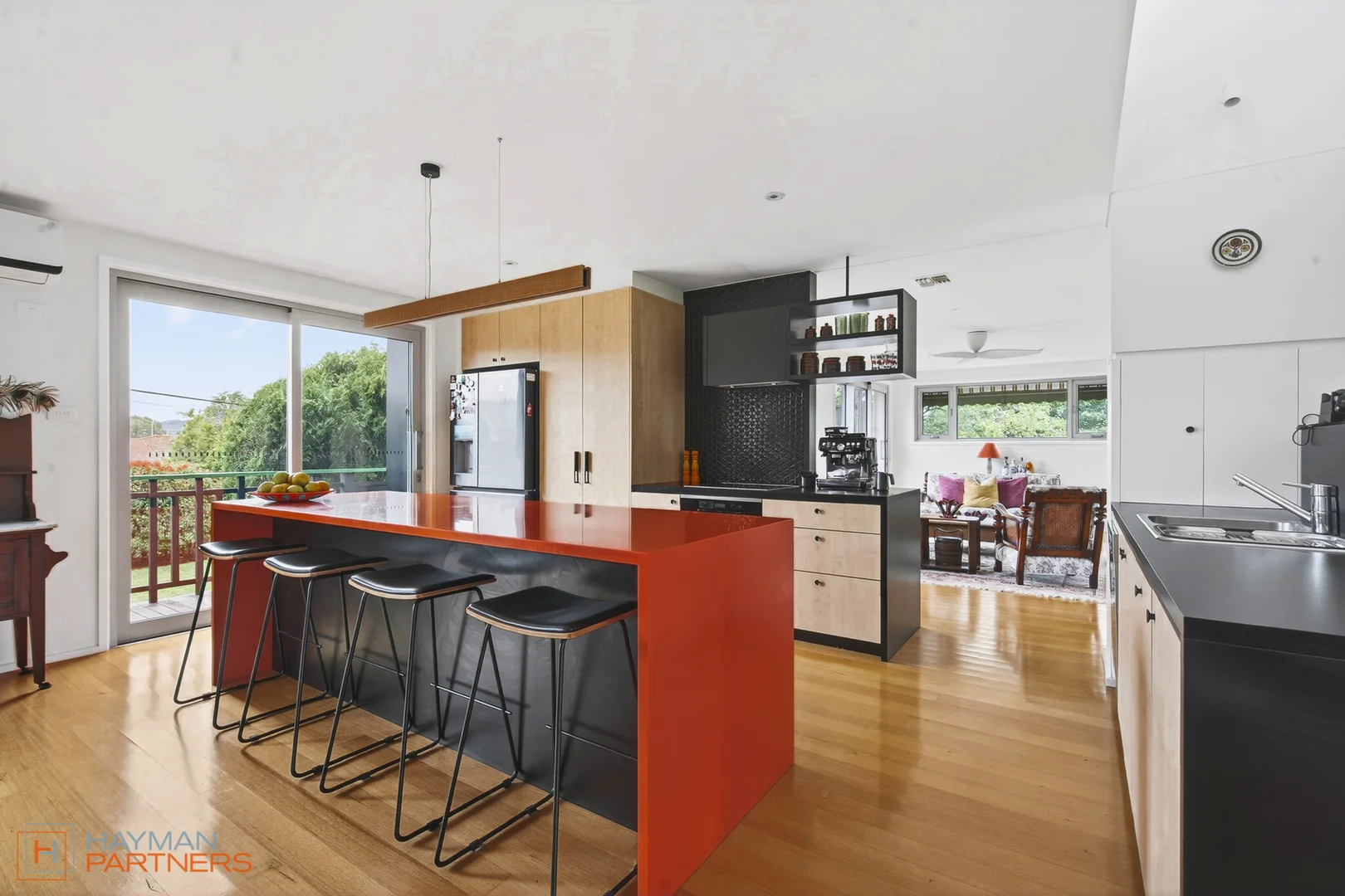 Photo of 10 Henderson Street, Garran ACT 2605