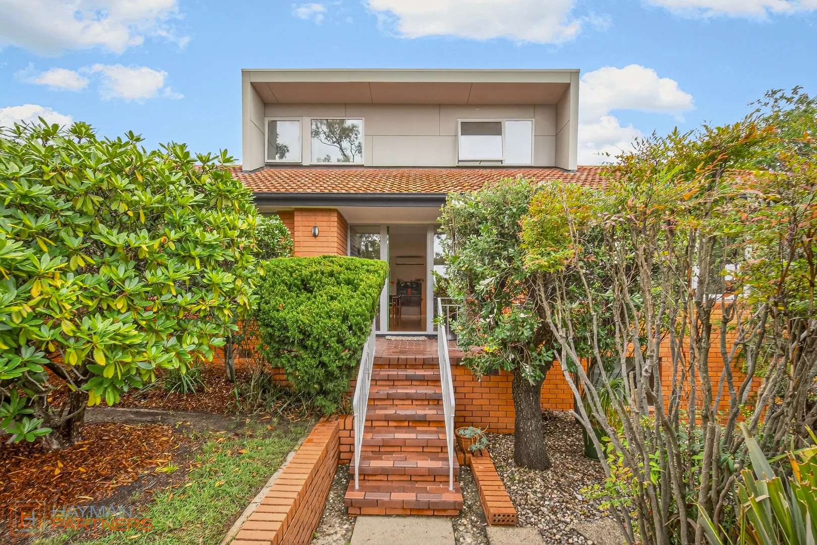 Photo of 10 Henderson Street, Garran ACT 2605
