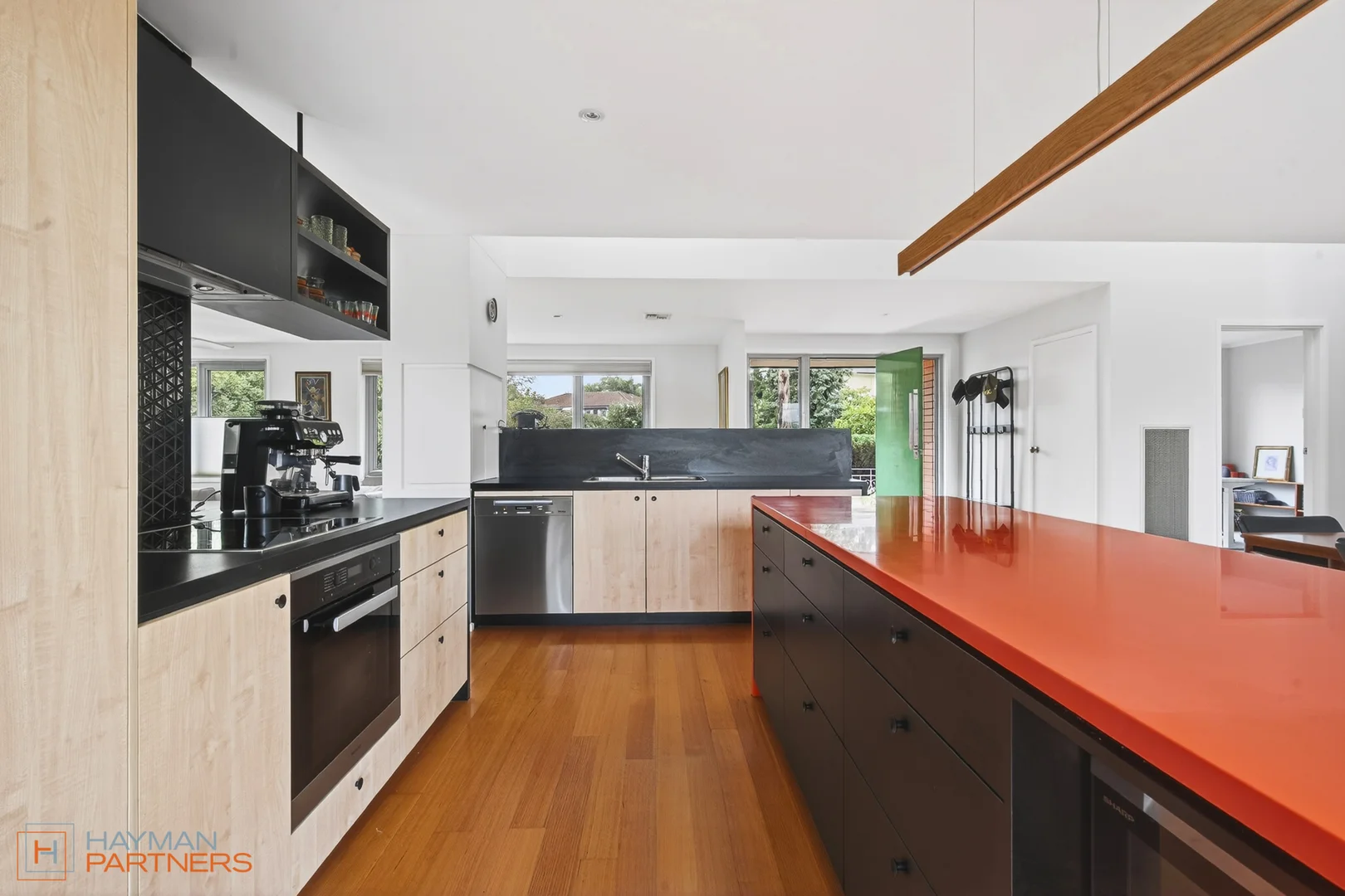 Photo of 10 Henderson Street, Garran ACT 2605