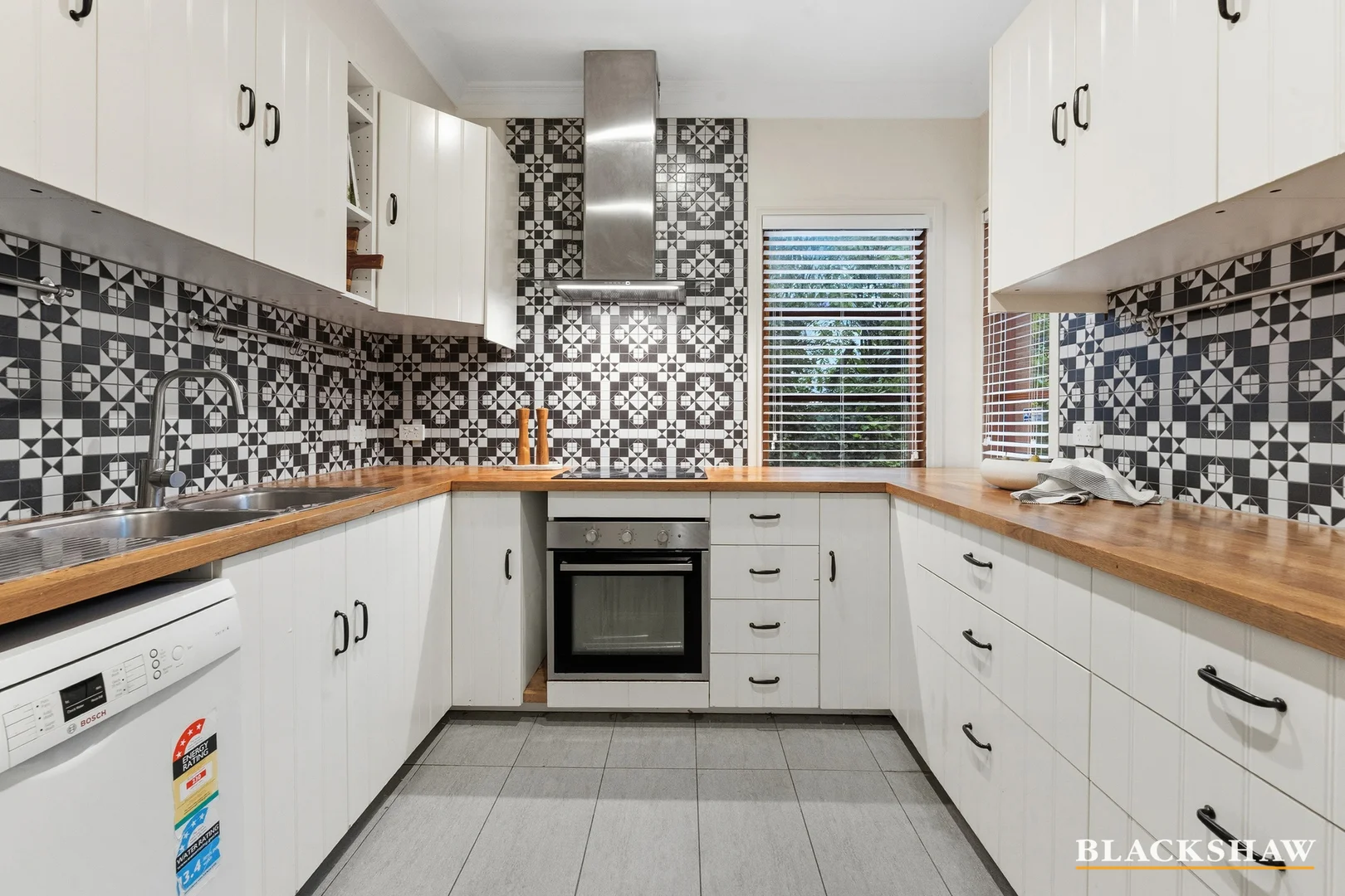 Photo of 20 Coranderrk Street, Reid ACT 2612