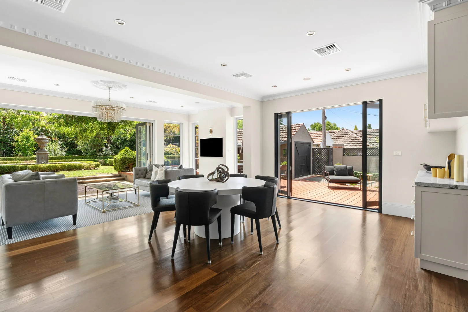 Photo of 49 Flinders Way, Griffith ACT 2603