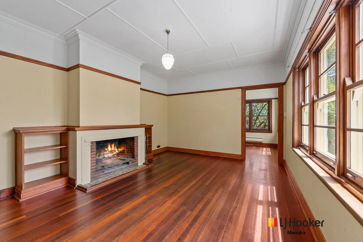 Photo of 70 Dominion Circuit, Deakin ACT 2600