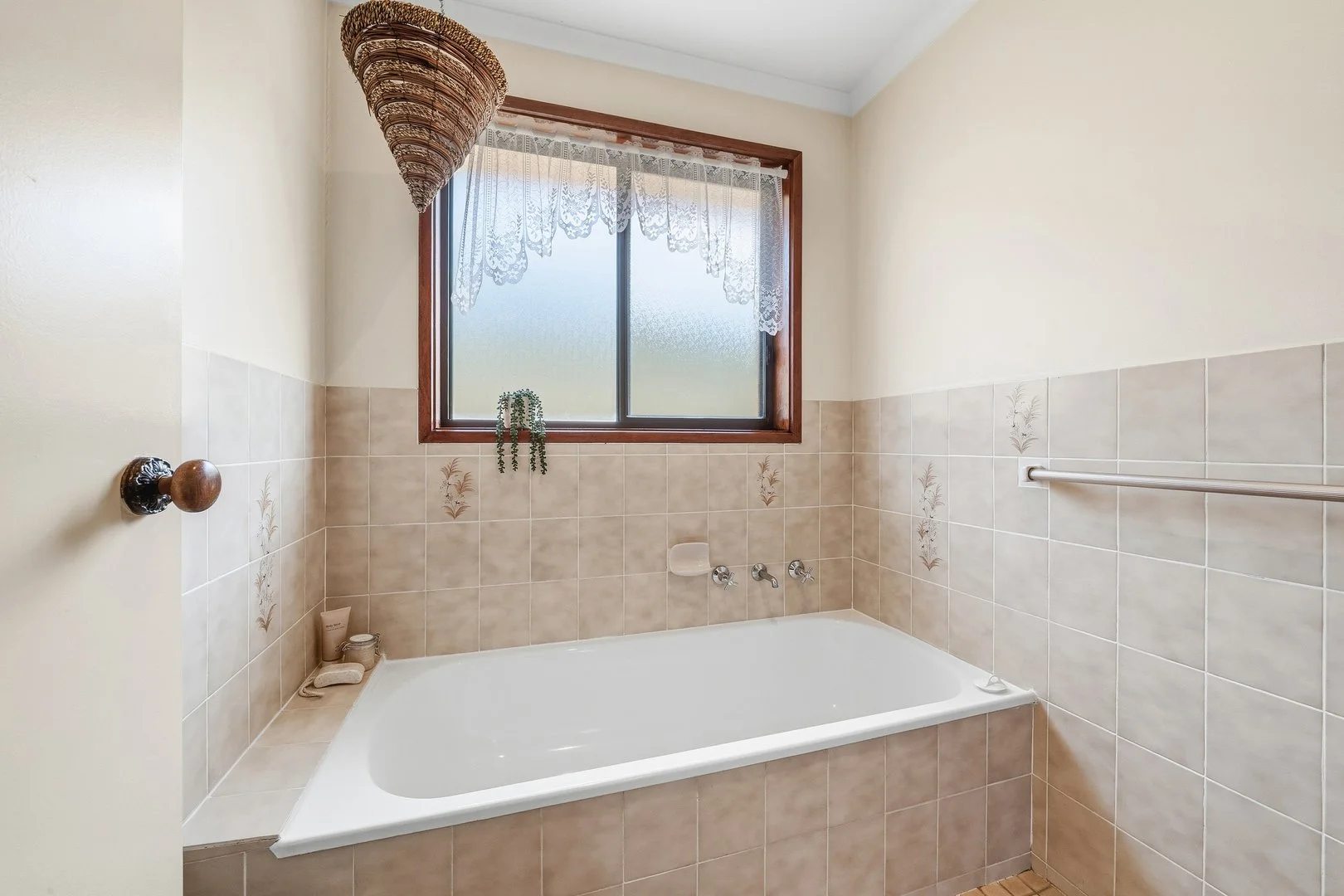 Photo of 48 Casey Crescent, Calwell ACT 2905