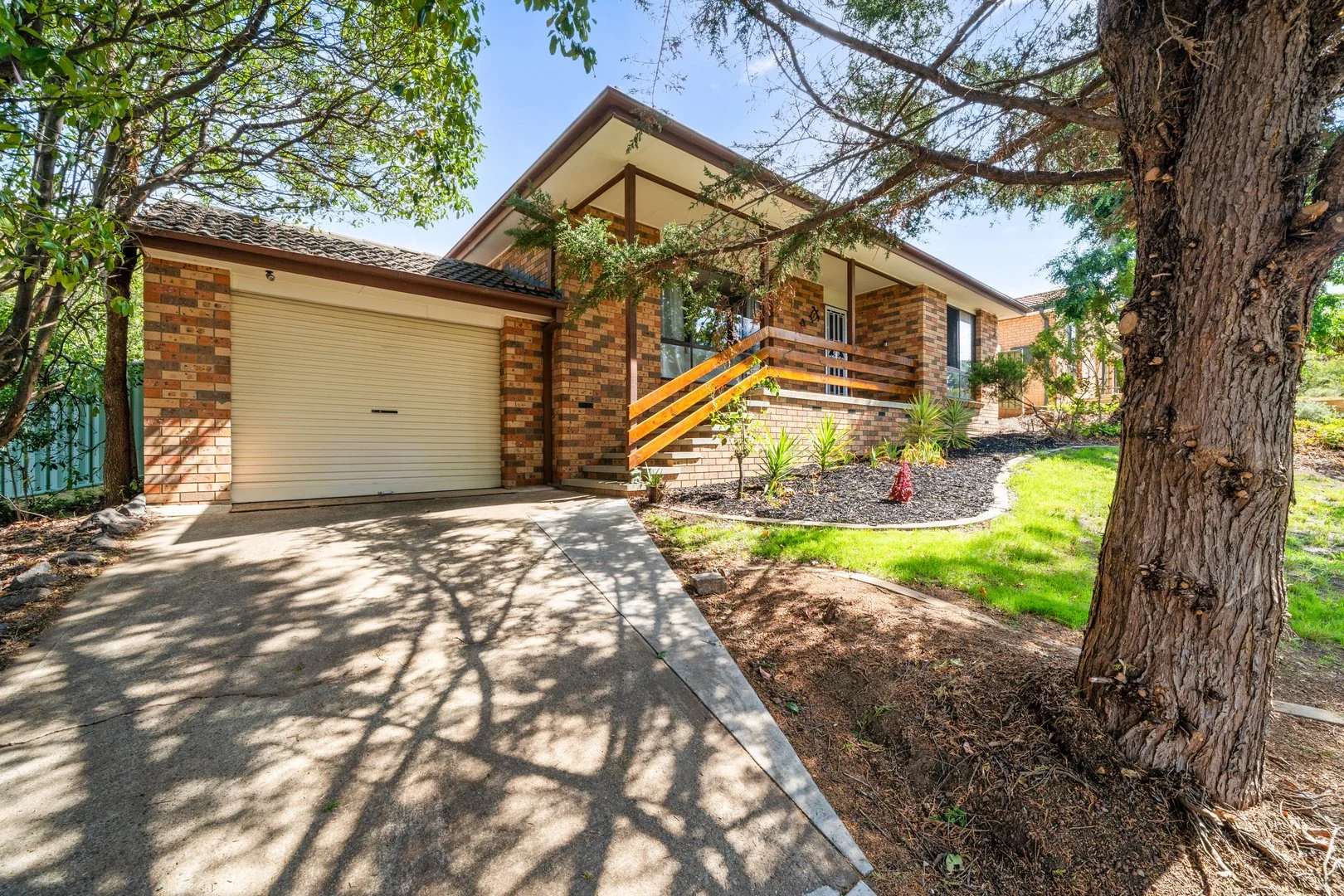 Photo of 48 Casey Crescent, Calwell ACT 2905