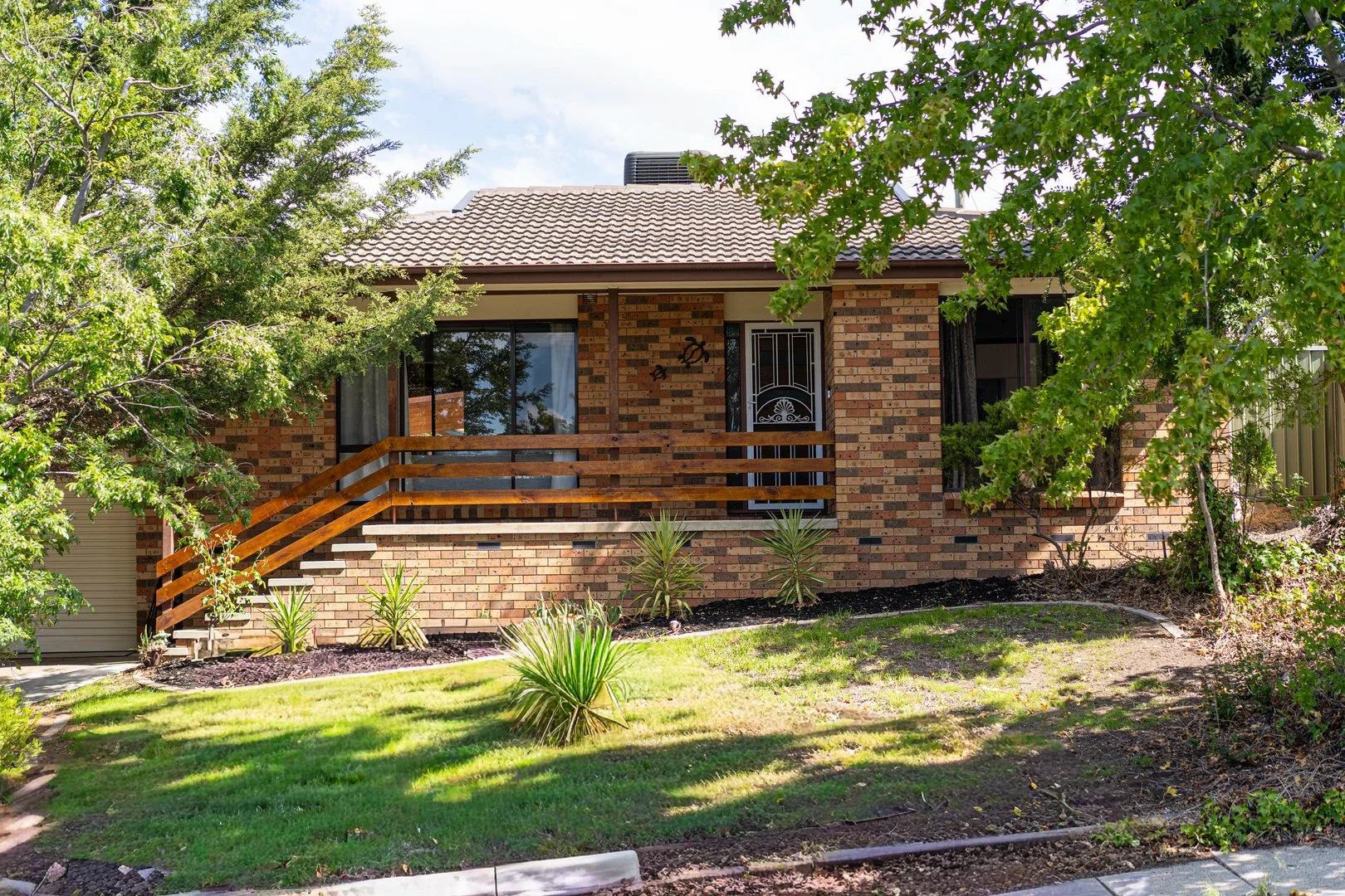 Photo of 48 Casey Crescent, Calwell ACT 2905