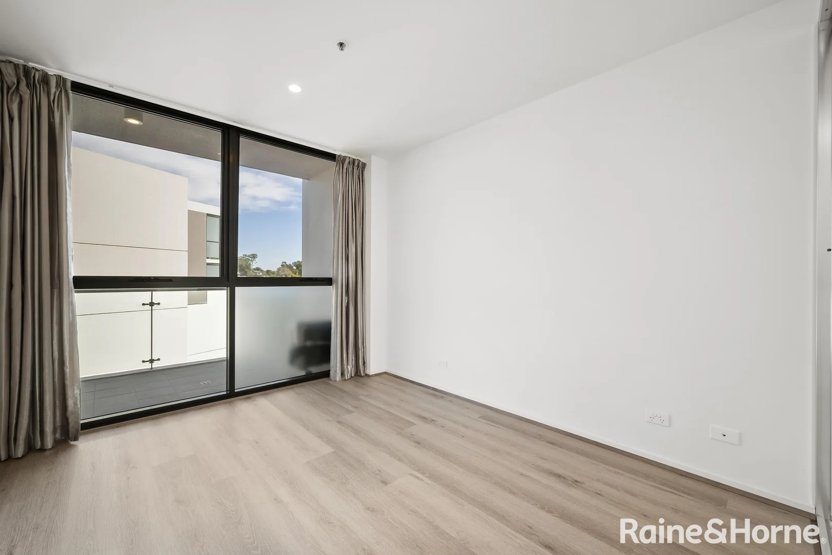 Photo of 195/7 Irving Street, Phillip ACT 2606