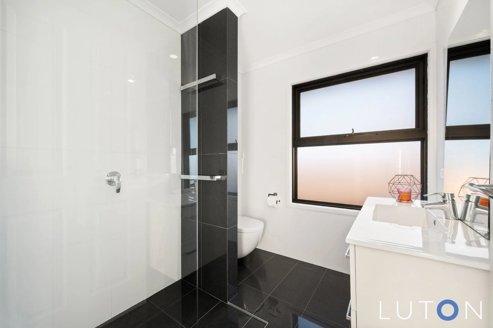 Photo of 3 Daplyn Close, Weston ACT 2611