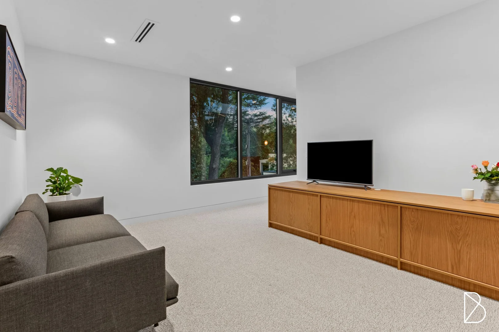 Photo of 49 Norman Street, Deakin ACT 2600