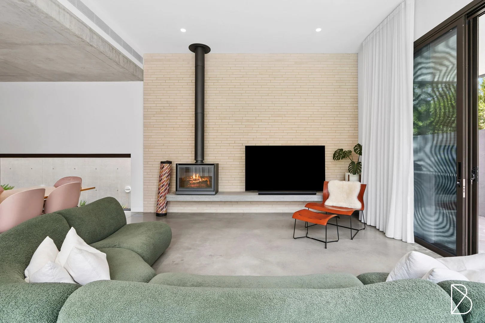Photo of 49 Norman Street, Deakin ACT 2600