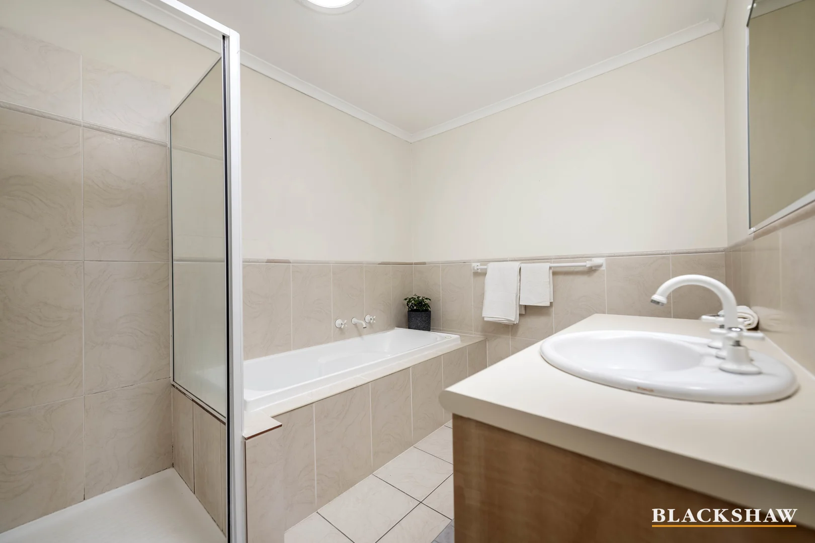 Photo of 7 Favell Place, Gordon ACT 2906